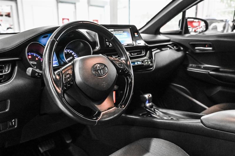 2018 Toyota C-HR - Image 16