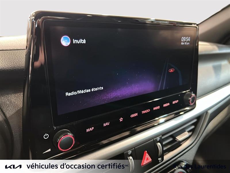 kia Forte 2022 - 20