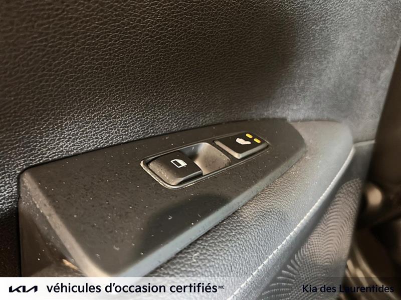 kia Forte 2022 - 26