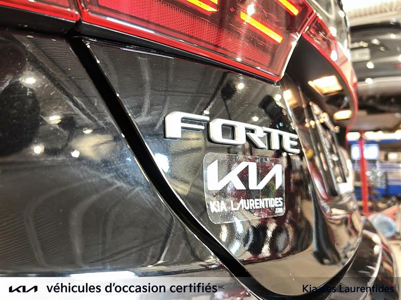 kia Forte 2022 - 31