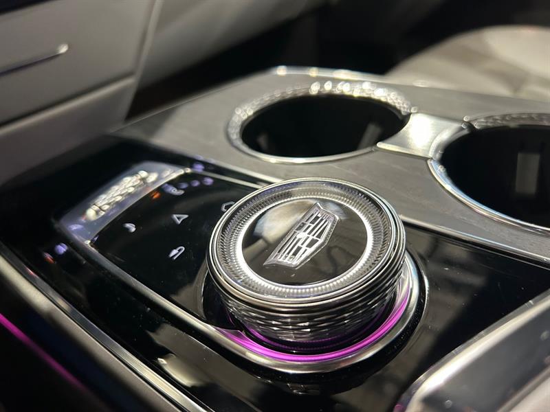 cadillac LYRIQ 2023 - 24