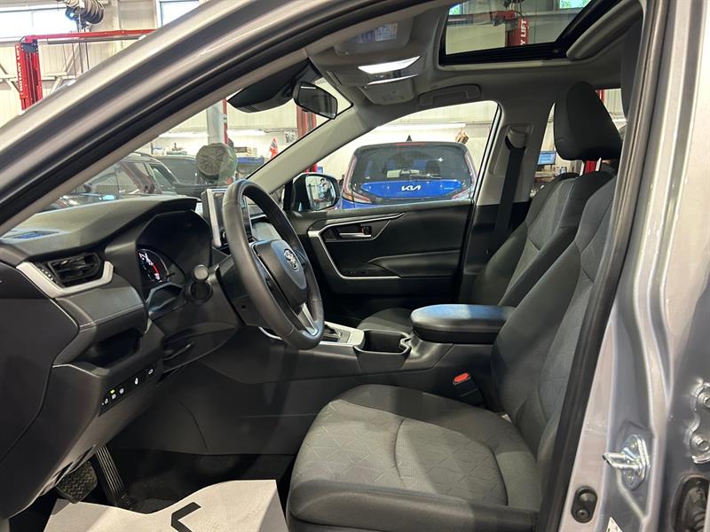 toyota RAV4 2025 - 8