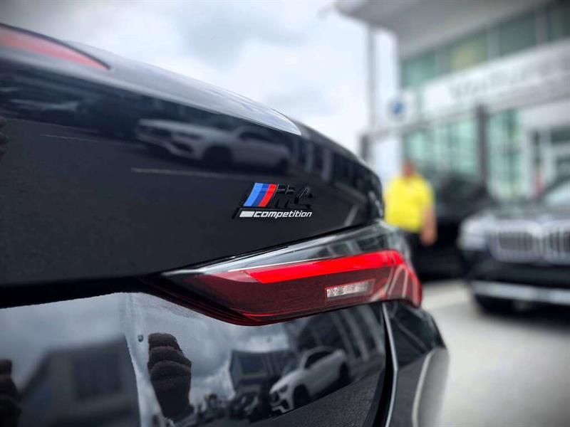 bmw M4 2024 - 7