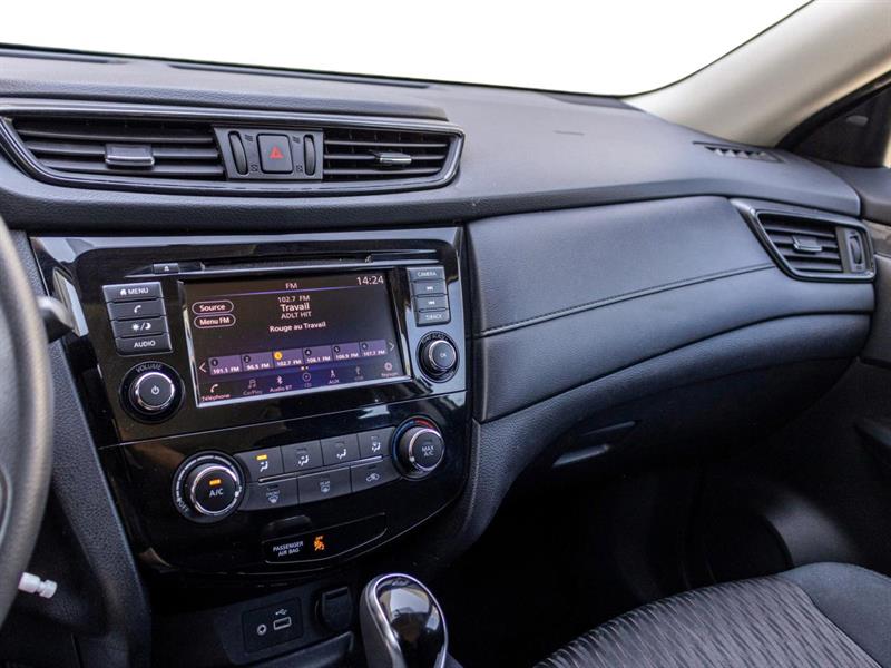 nissan Rogue 2018 - 16