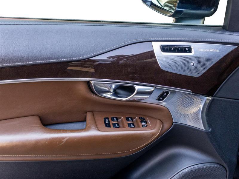 volvo XC90 2019 - 33