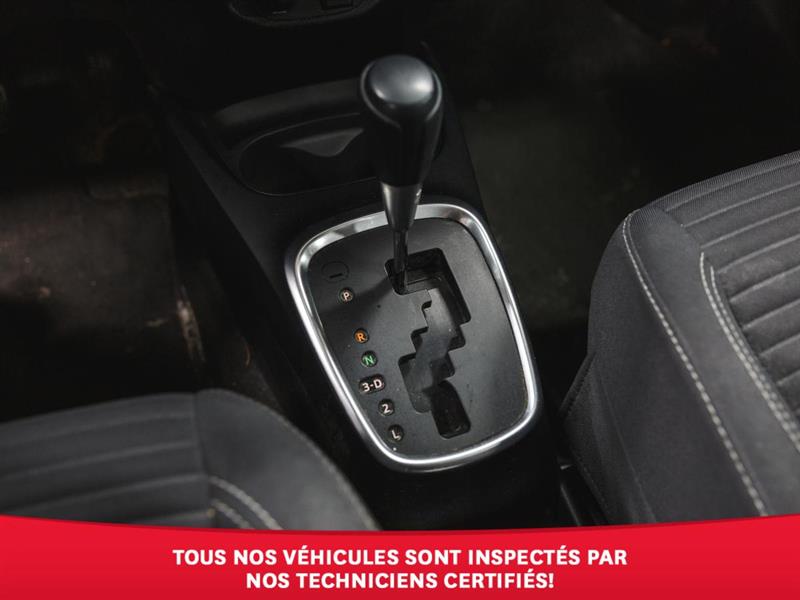 toyota Yaris Hatchback 2019 - 30