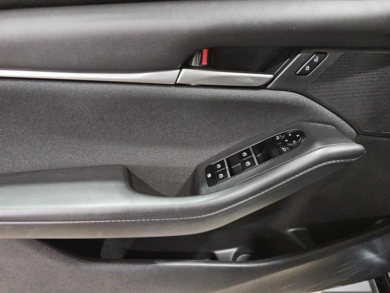 mazda Mazda3 2022 - 12