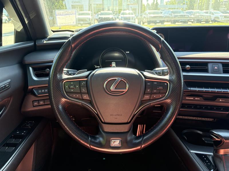 lexus UX 2021 - 9