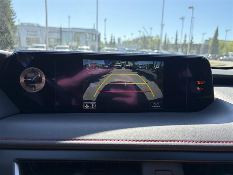 lexus UX 2021 - 16