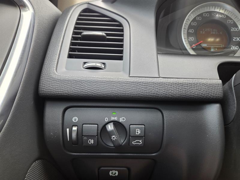 volvo XC60 2013 - 27