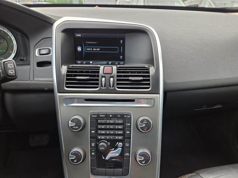 volvo XC60 2013 - 33