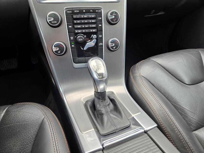 volvo XC60 2013 - 34