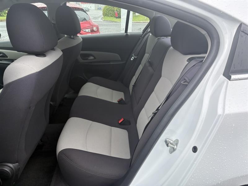 chevrolet Cruze 2012 - 8