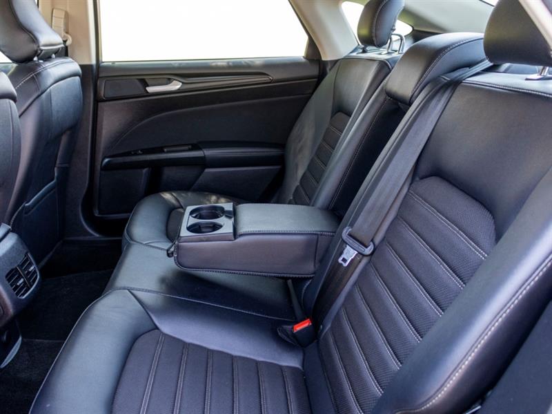 ford Fusion 2018 - 13