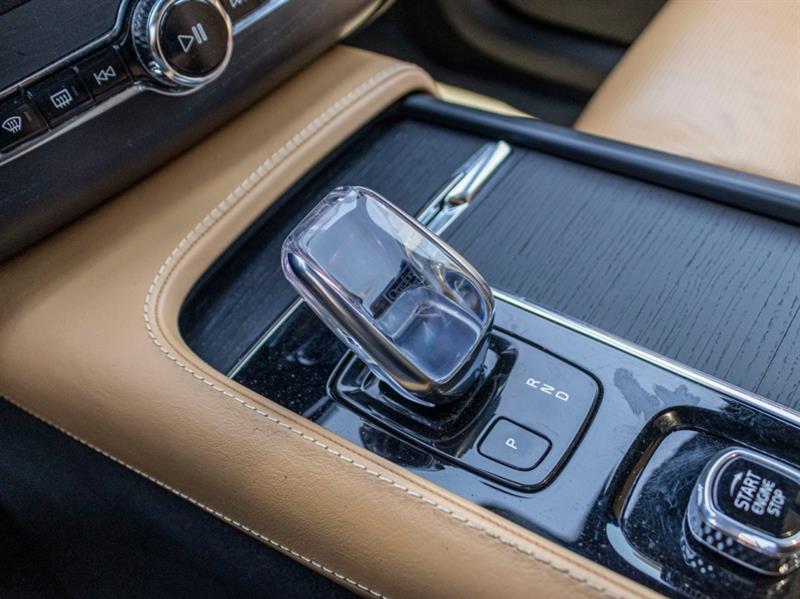 volvo XC90 2020 - 17