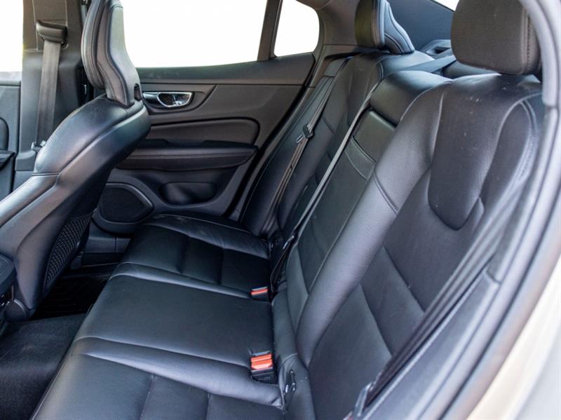 volvo S60 2019 - 14