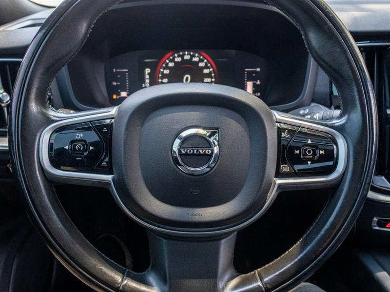 volvo S60 2019 - 16