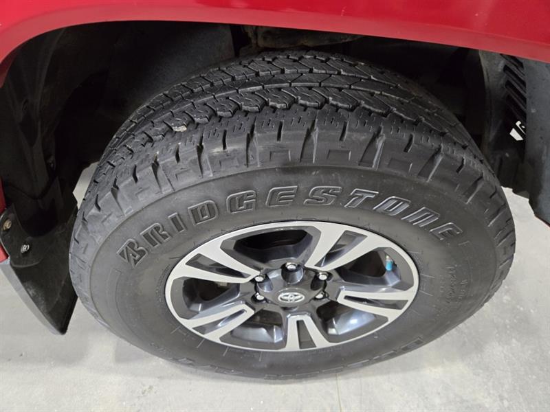 toyota Tacoma 2016 - 24