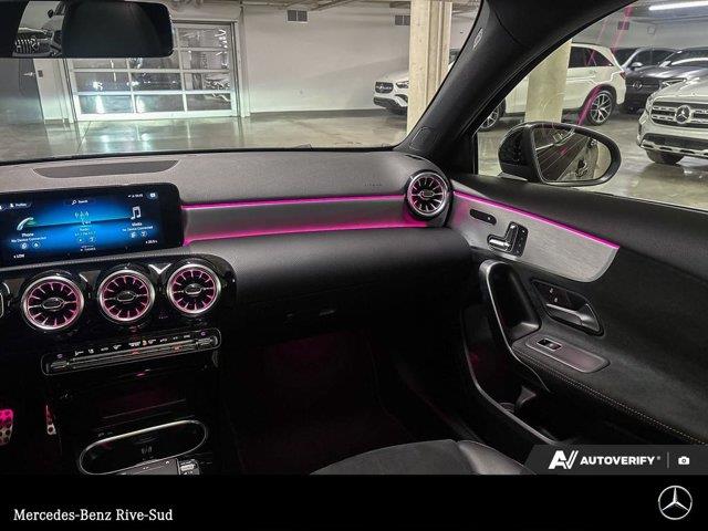mercedes-benz A 2022 - 11