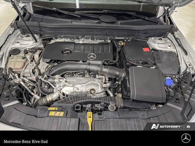 mercedes-benz GLB 2023 - 21