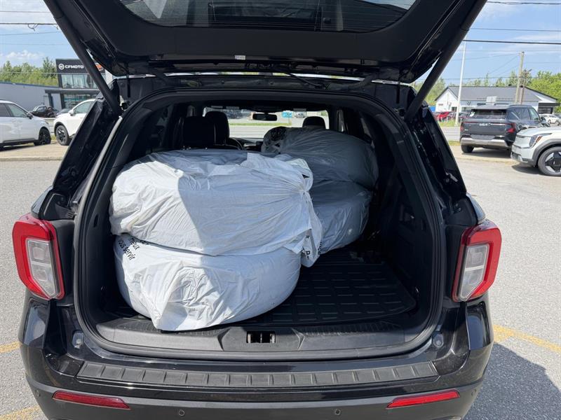 ford Explorer 2023 - 18
