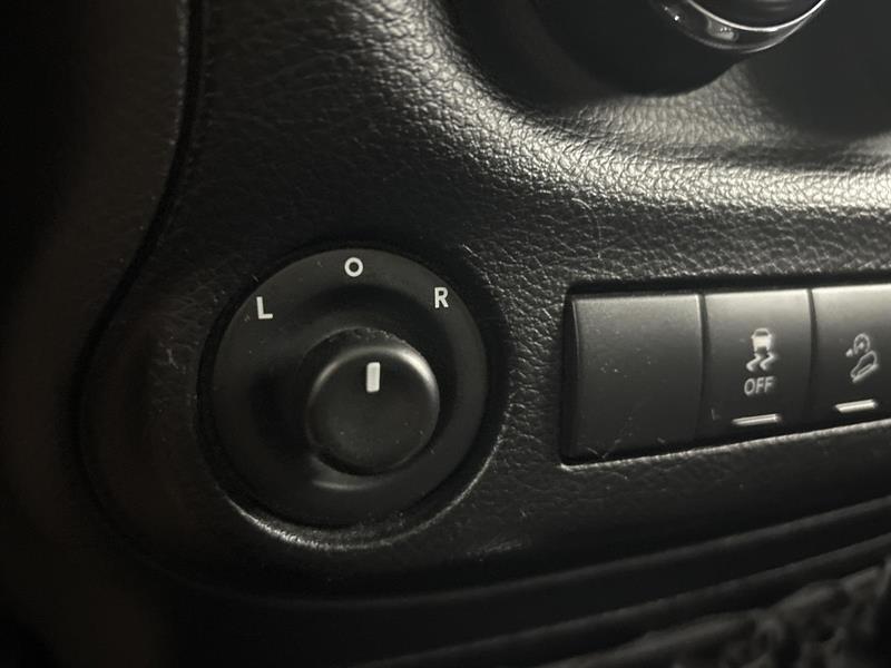 jeep Wrangler 2017 - 13