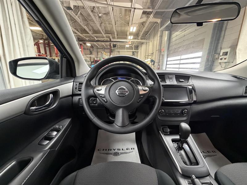 nissan Sentra 2019 - 11