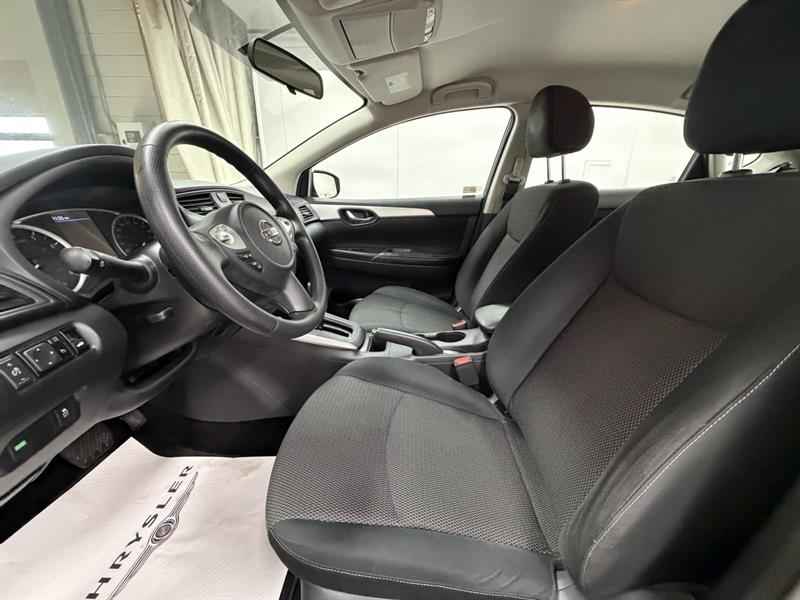 nissan Sentra 2019 - 14