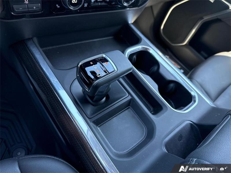 chevrolet Silverado 1500 2025 - 21