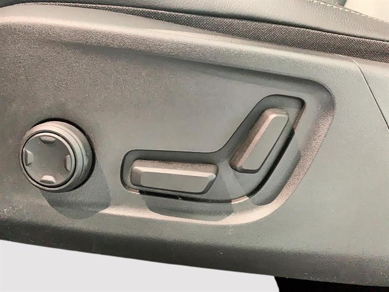volvo XC40 2025 - 9