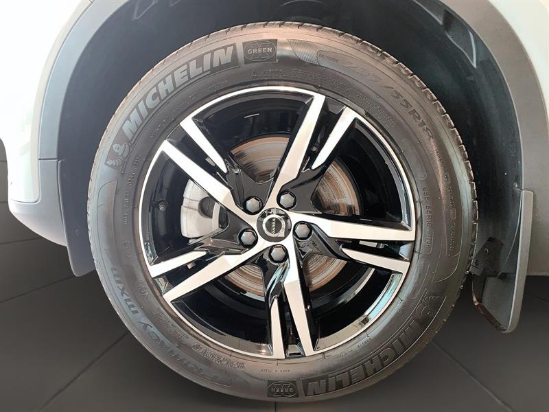 volvo XC40 2025 - 19