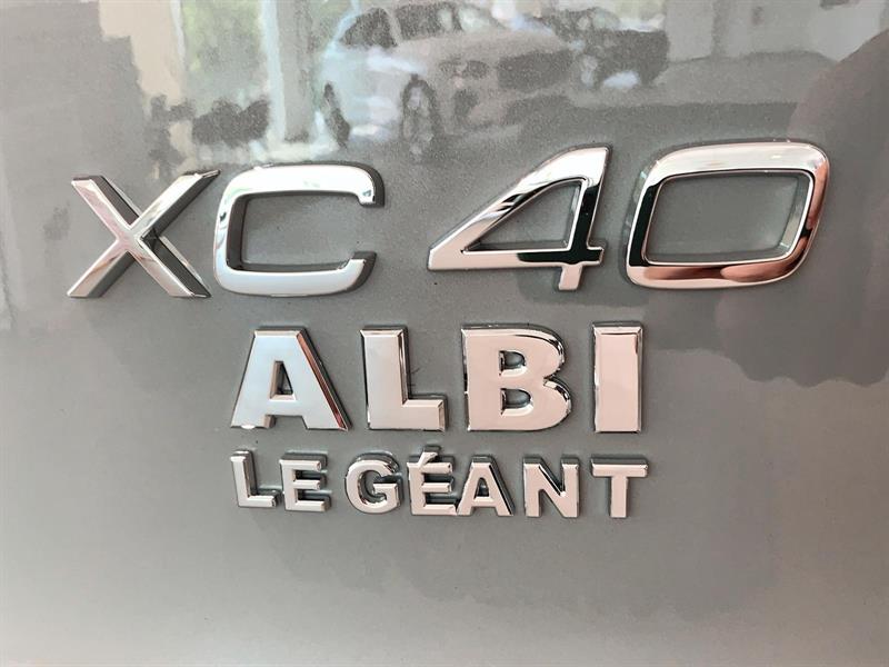 volvo XC40 2025 - 22