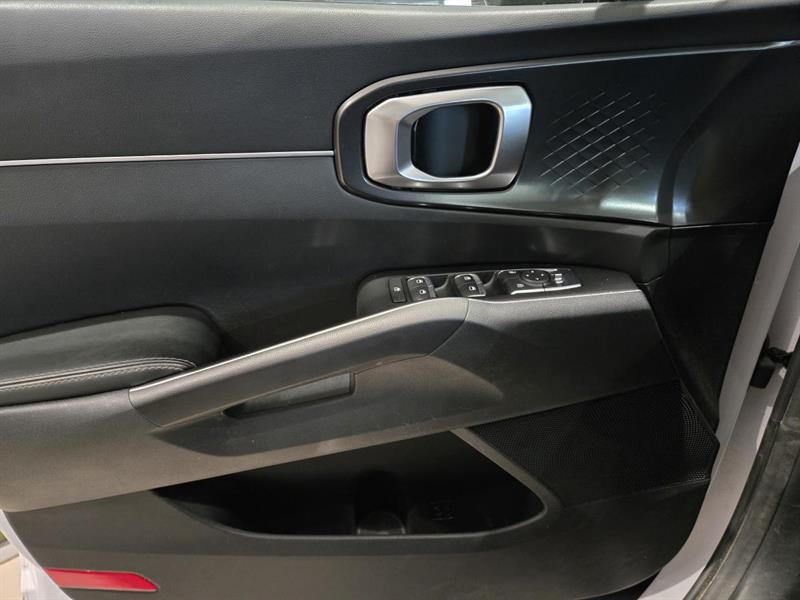 kia Sorento 2022 - 16
