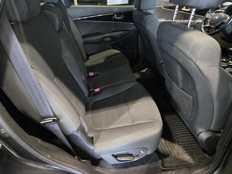 kia Sorento 2020 - 24