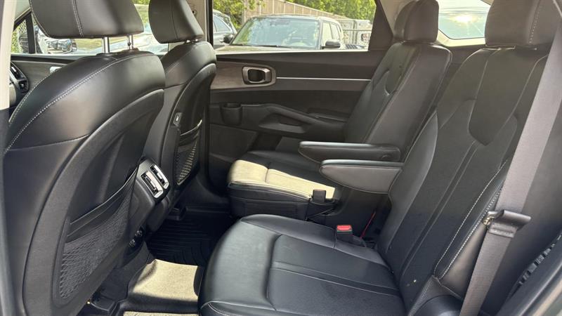kia Sorento 2023 - 26