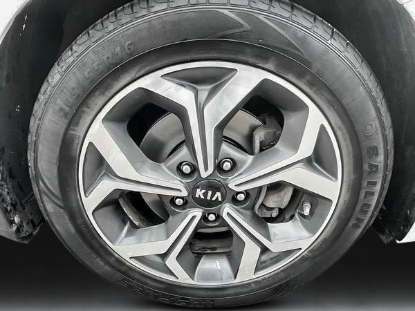kia Forte 2020 - 8