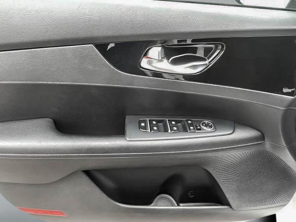kia Forte 2020 - 10
