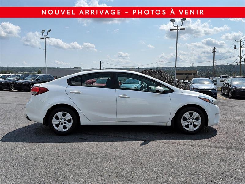 kia Forte 2017 - 9