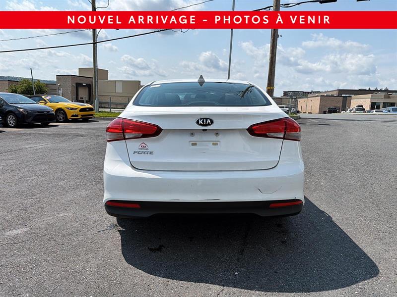 kia Forte 2017 - 11