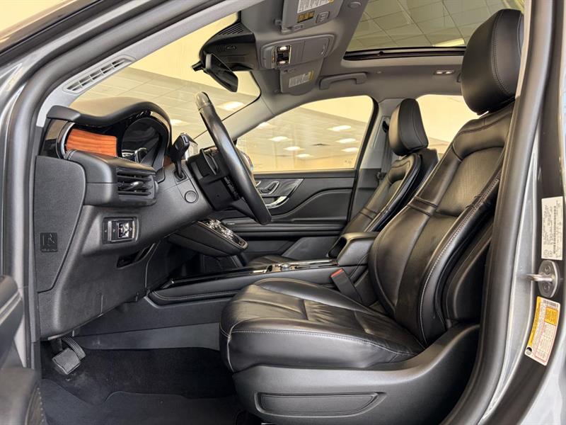 lincoln Corsair 2022 - 11