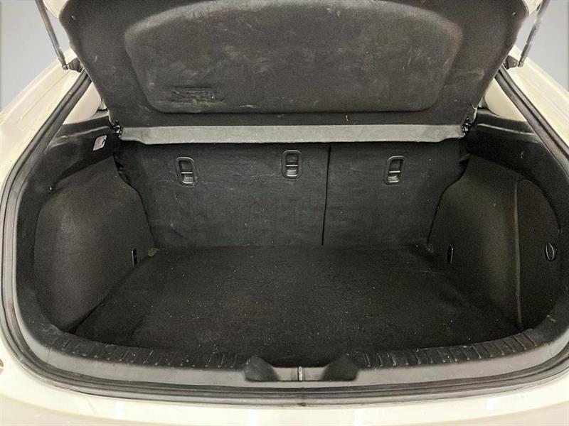 mazda Mazda3 2016 - 8