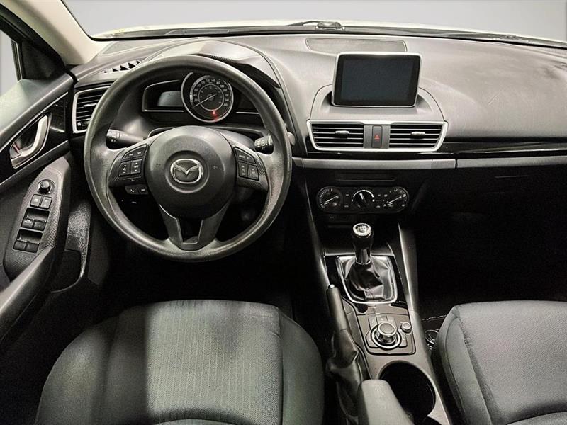 mazda Mazda3 2016 - 12