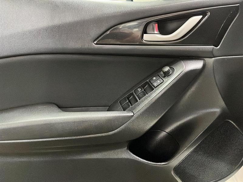 mazda Mazda3 2016 - 13