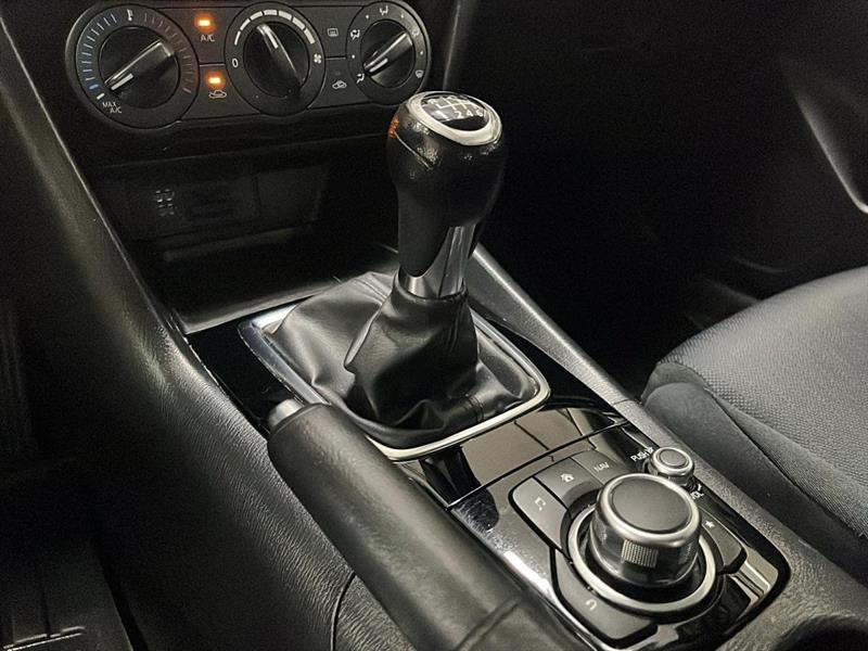 mazda Mazda3 2016 - 17
