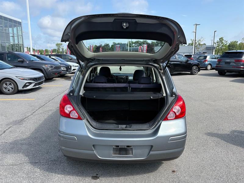 nissan Versa 2009 - 10