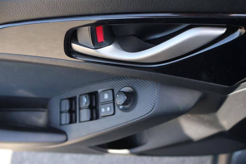 mazda Mazda3 2014 - 19