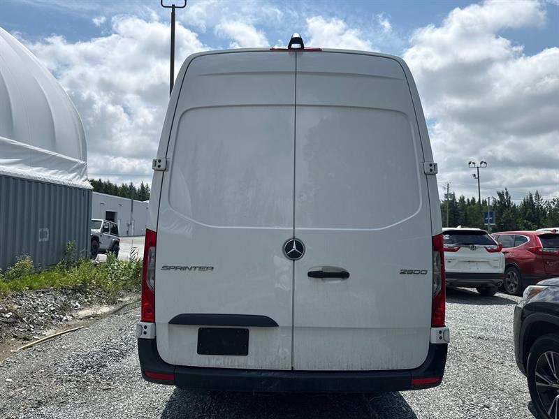 mercedes-benz Sprinter Van 2024 - 4