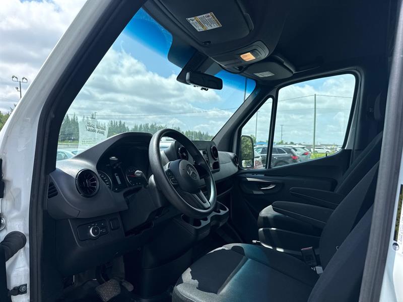 mercedes-benz Sprinter Van 2024 - 5