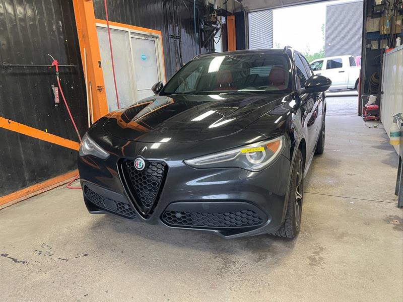 alfa romeo Stelvio 2022