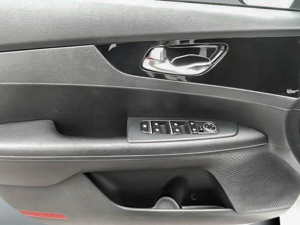 kia Forte 2020 - 10